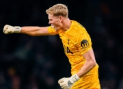 雷火电竞入驻-热刺门将神勇扑救，助球队幸运险胜