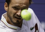 雷火电竞入驻-美网绝杀联合杯，梅德韦杰夫扛起全队