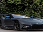 雷火电竞网址-从梦剧场到世界之巅，曼联-苏格兰式防守如何为范戴克铸造2026冠军权杖