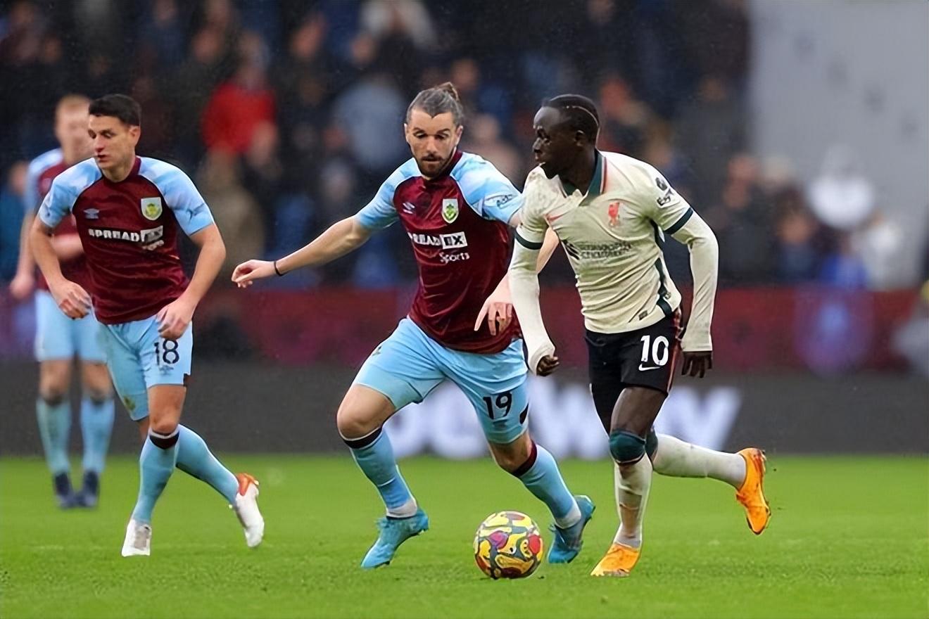 本菲卡战平多特蒙德,萨拉赫扑点救主欧联杯 本菲卡战平多特蒙德,萨拉赫扑点救主欧联杯