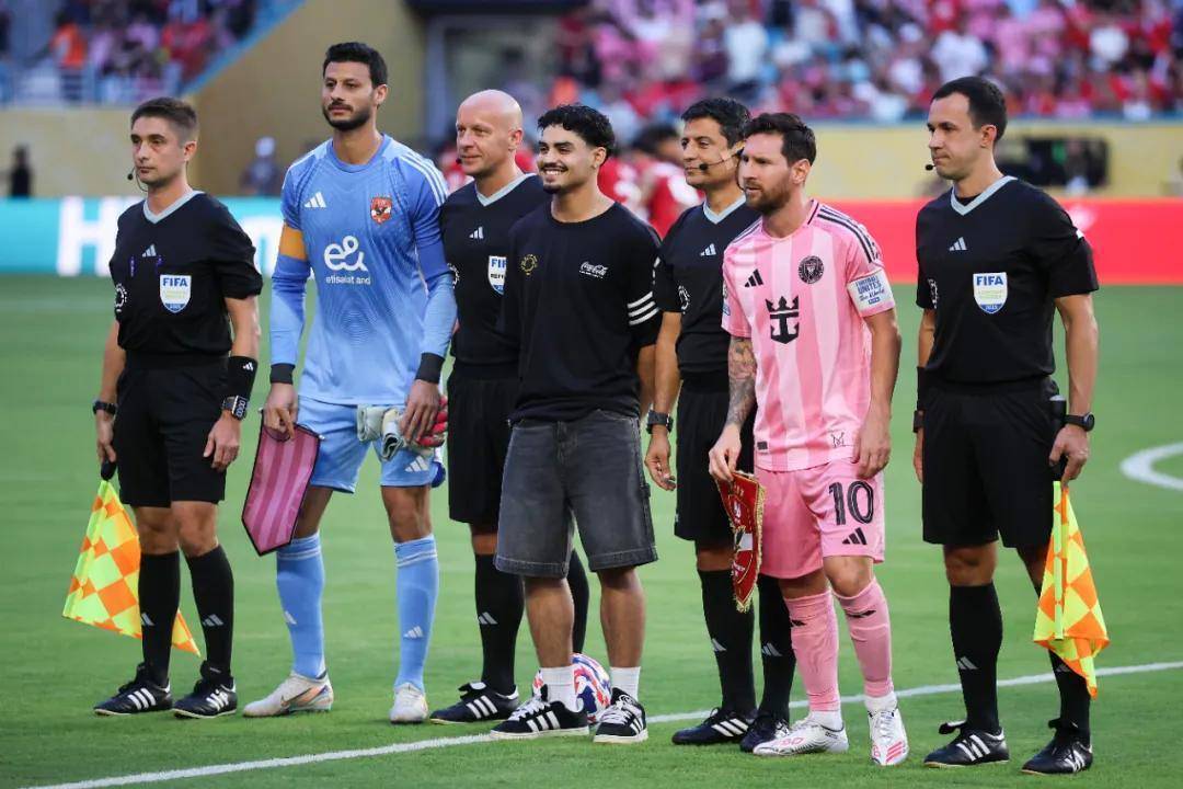 紧张刺激！欧洲足球赛事精彩上演的简单介绍