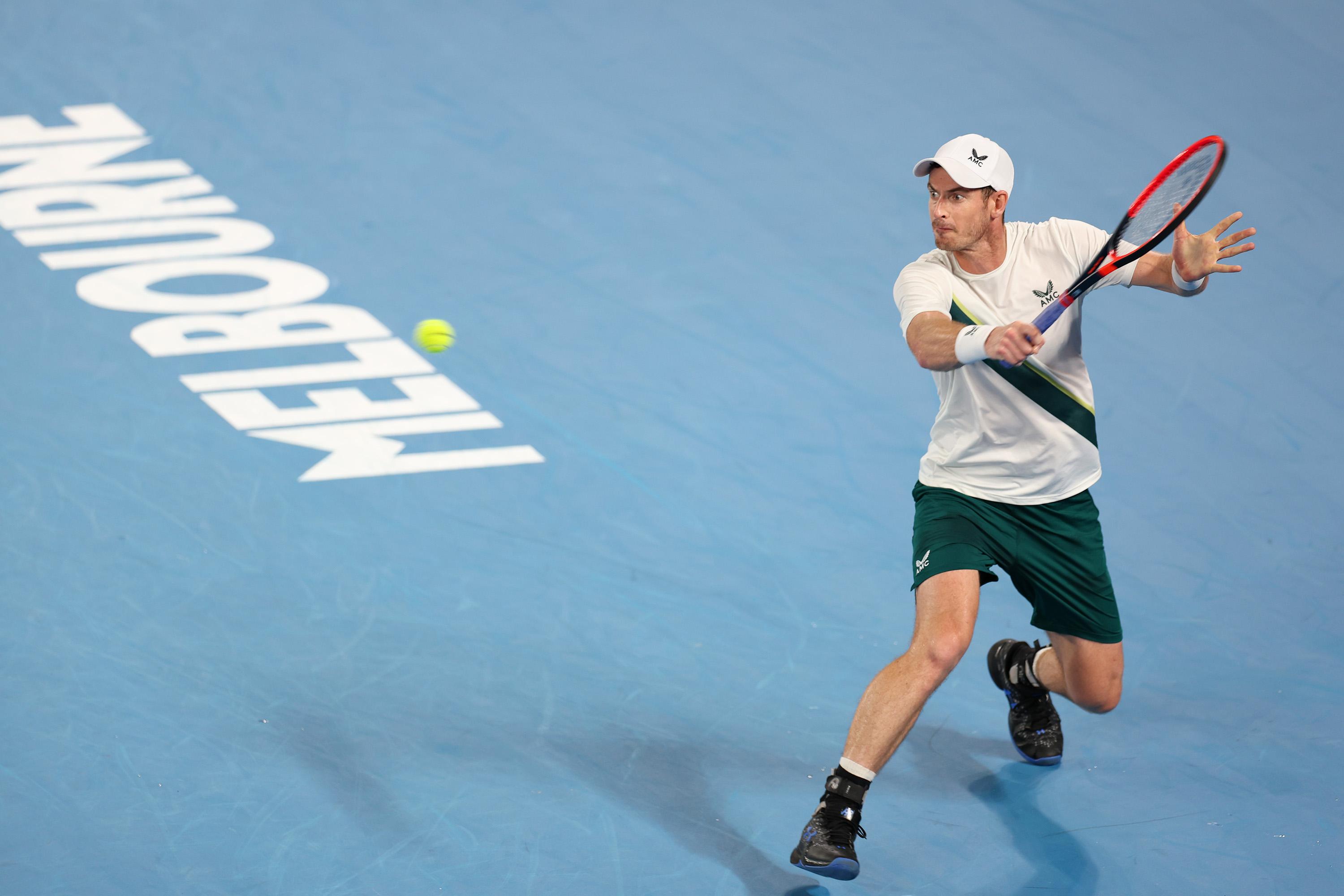 包含意大利网球队鏖战西班牙网球队，穆雷绝境逆转的词条