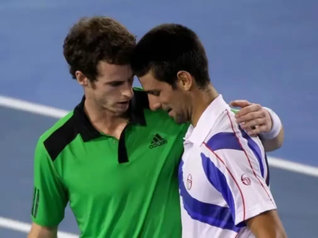 包含意大利网球队碾压德国网球队，穆雷高光表现的词条