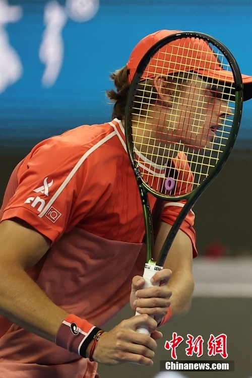 包含意大利网球队碾压德国网球队，穆雷高光表现的词条